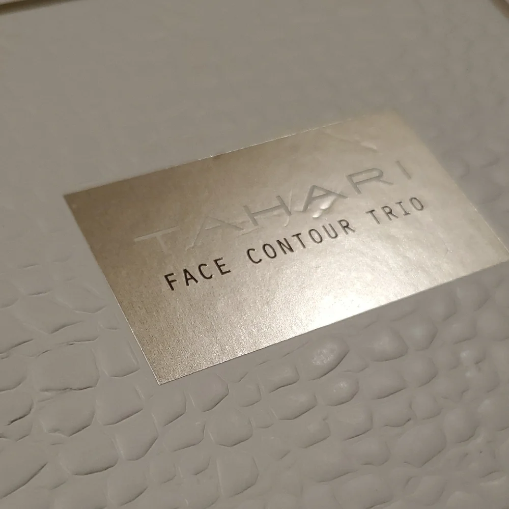 Tahari Face Contour Trio in Textured White and Gold